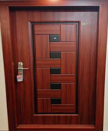 STEEL DOOR - DC 831